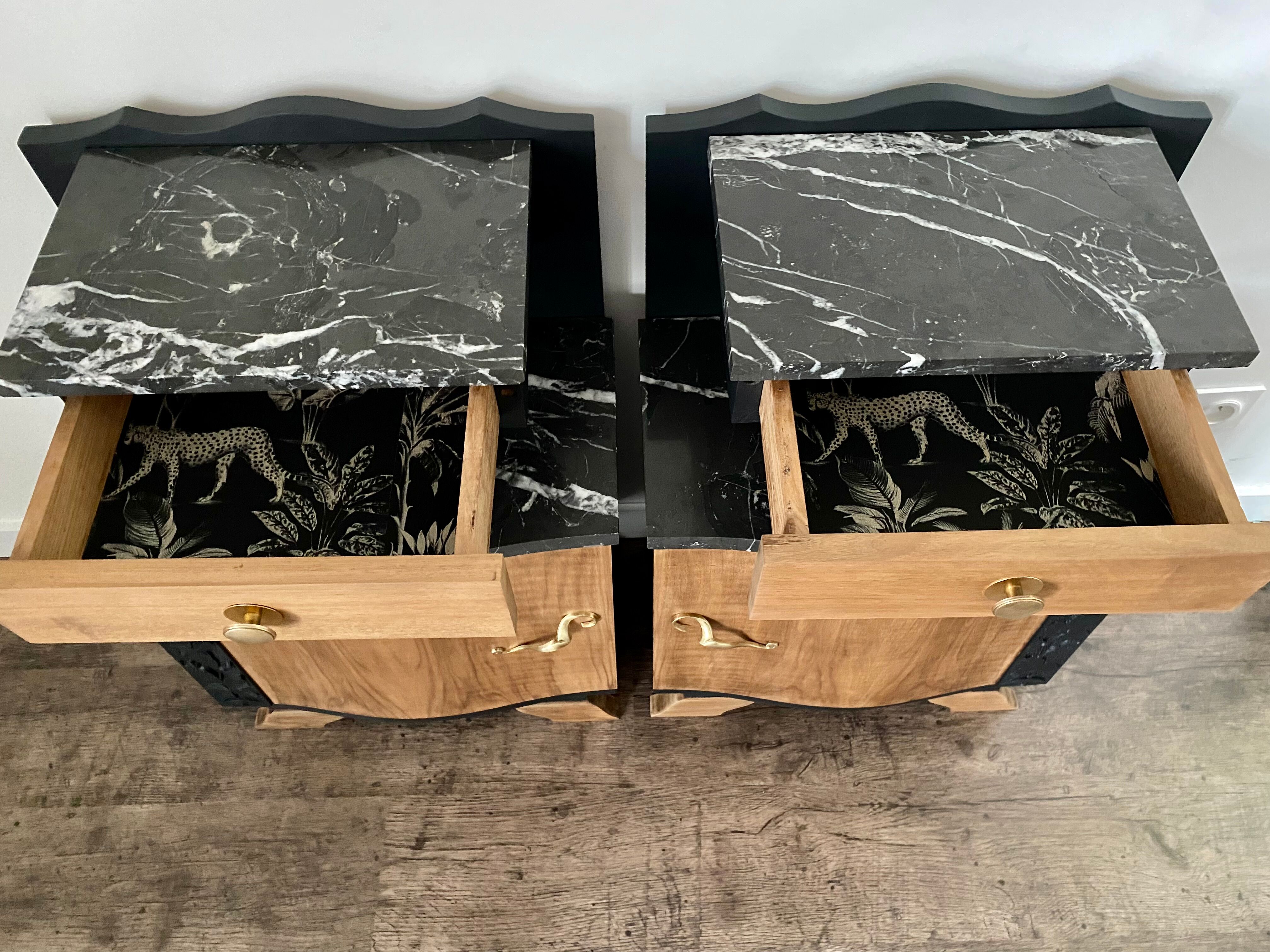 Paire de chevets Art Deco noir et bois