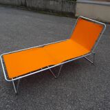 Vintage folding lounge chair