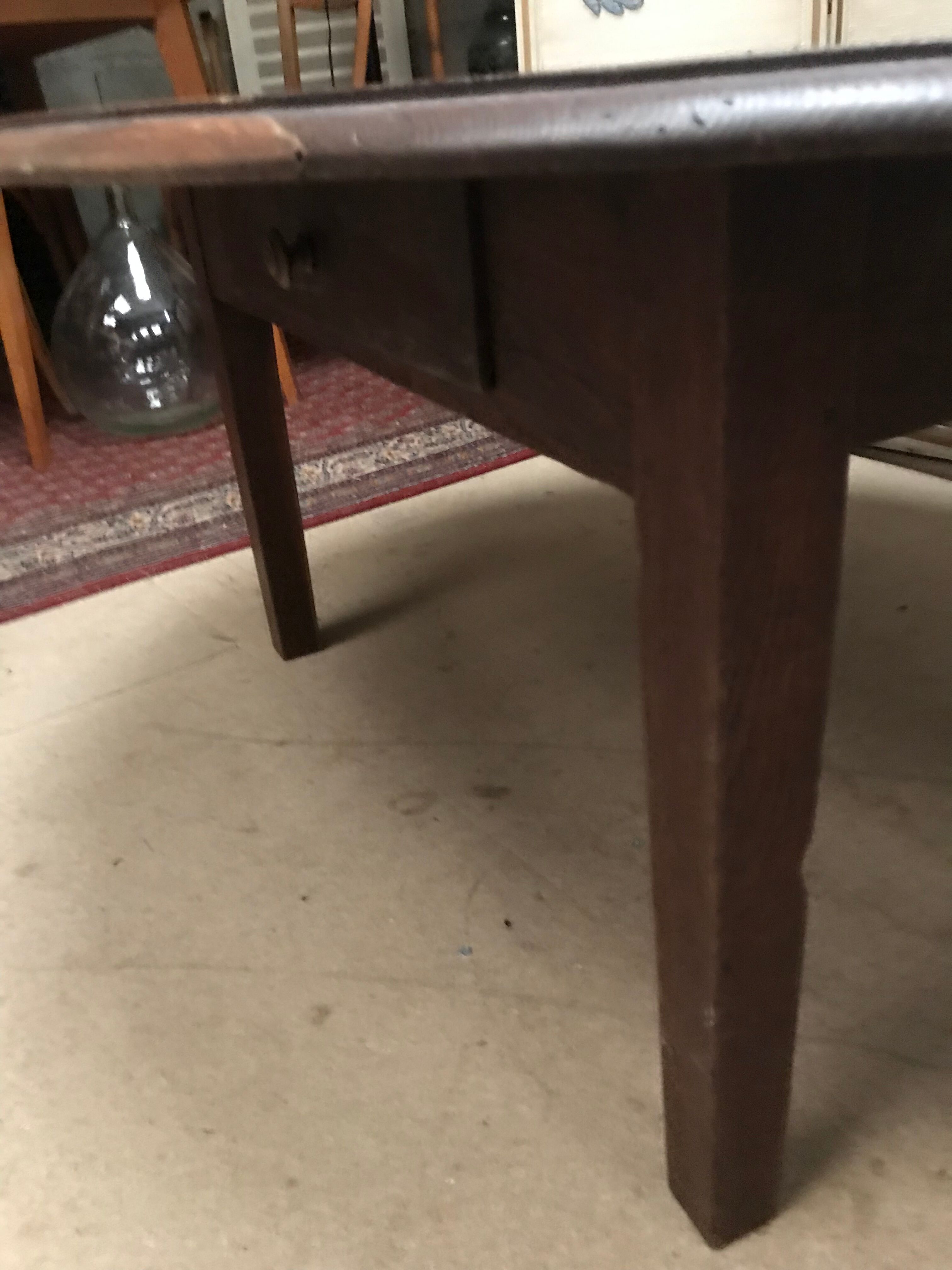 Oval coffee table in vintage oak year 40/50