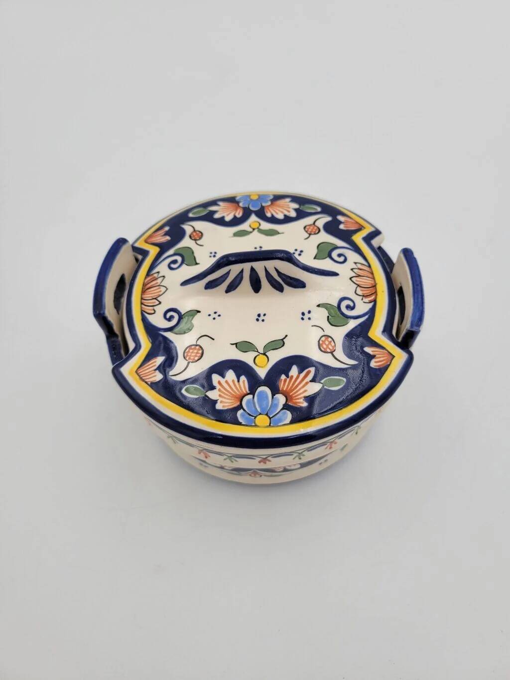 Pot avec couvercle en Porcelaine de Rouen