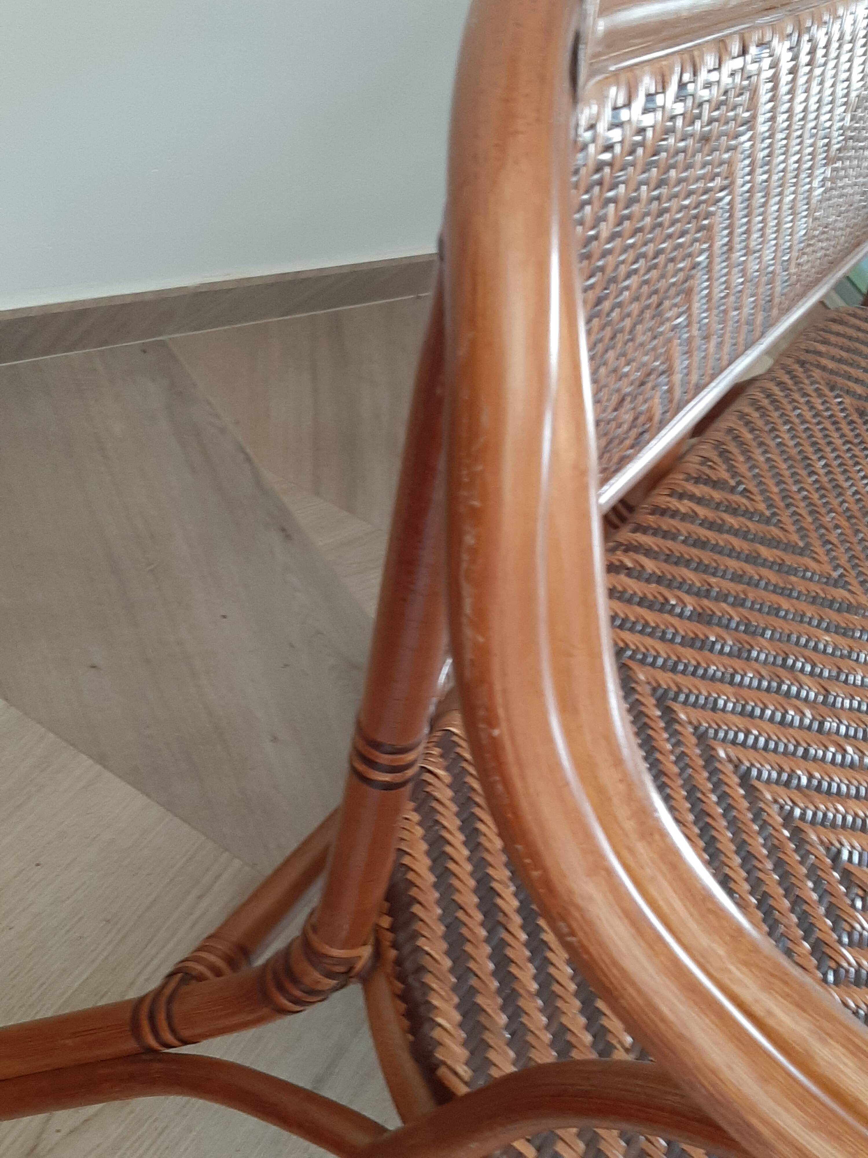 Vintage -Braided rattan sofa - chevron pattern