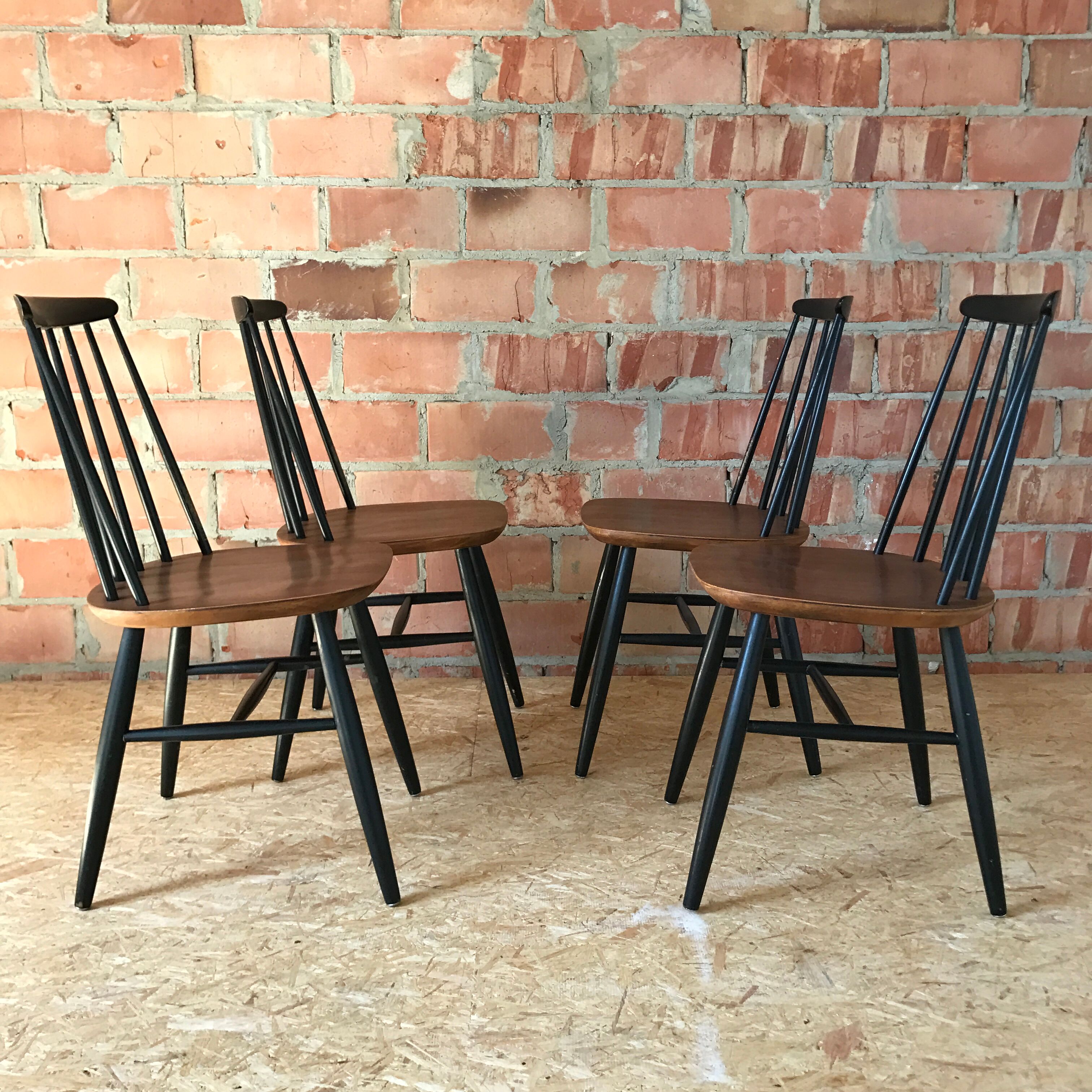 Set of 4 chairs