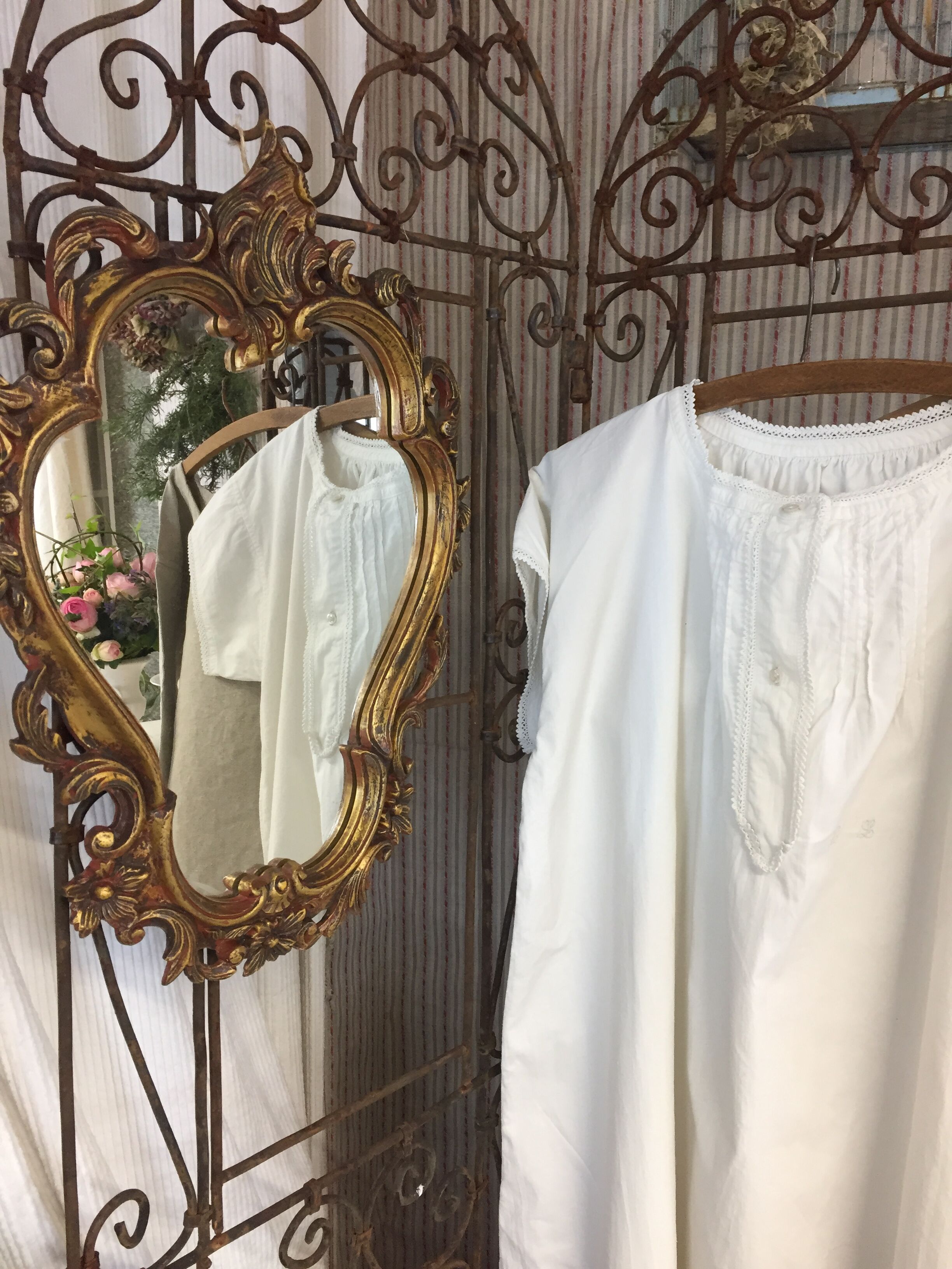 Old mirror Louis XV rocaille style, 48x33 cm