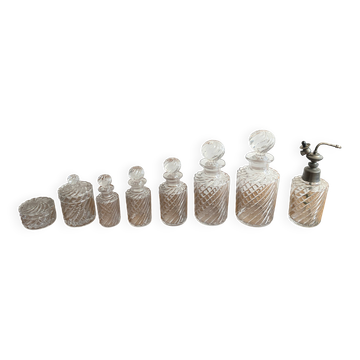 Cristal de Baccarat - important nécessaire de toilette Bambou Tors
