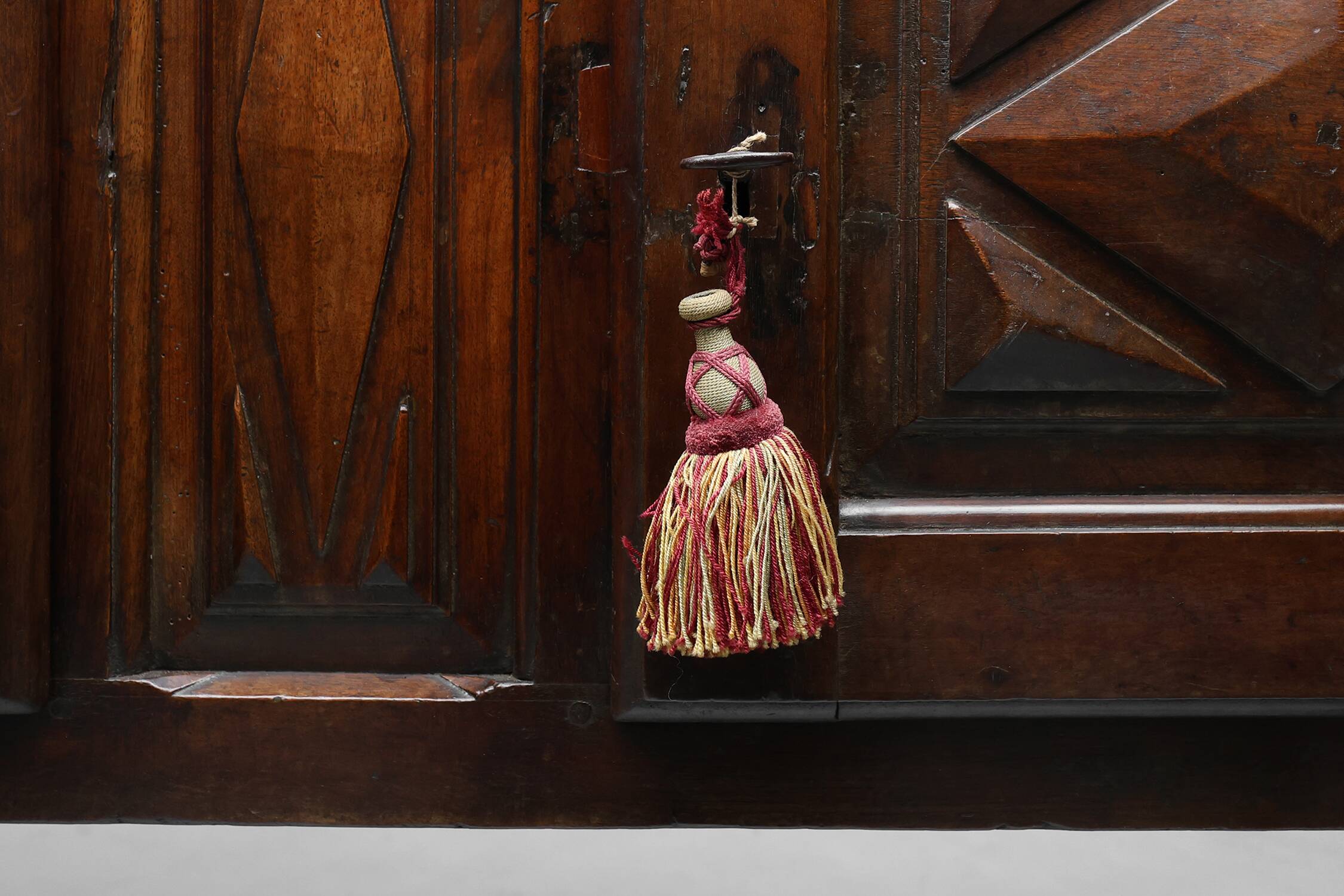 Antique 16th century Spanish carved cabinet in oak.