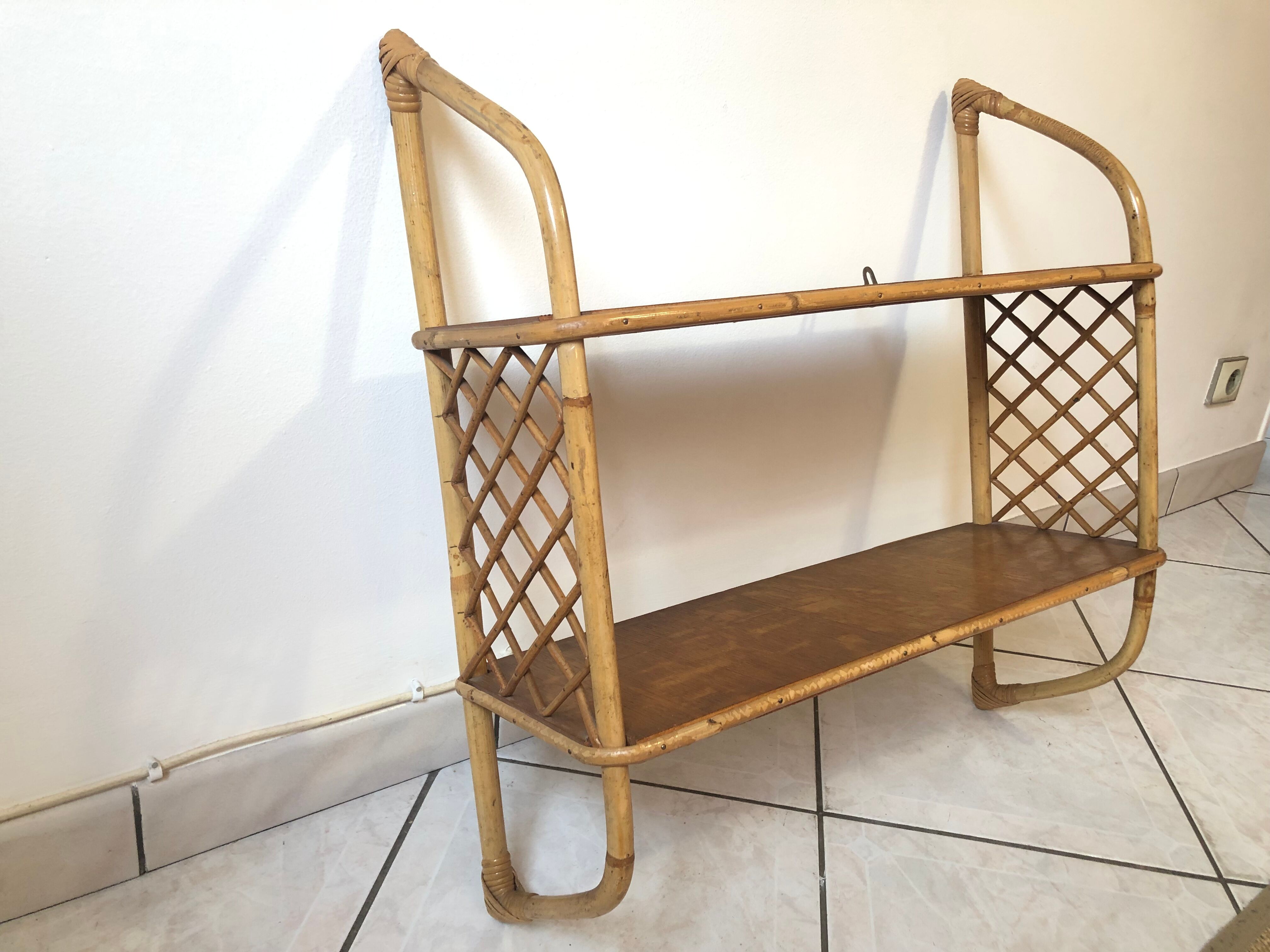 Rattan & oak vintage wall shelf 60's Louis Sognot