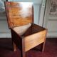 Tabouret coffre en bois