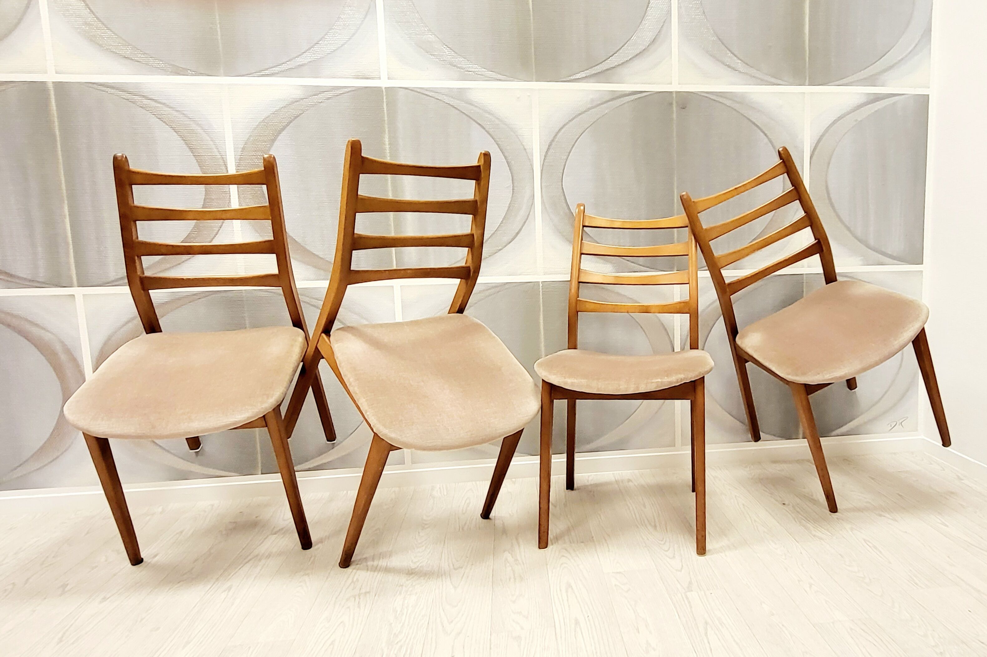 4 vintage chairs