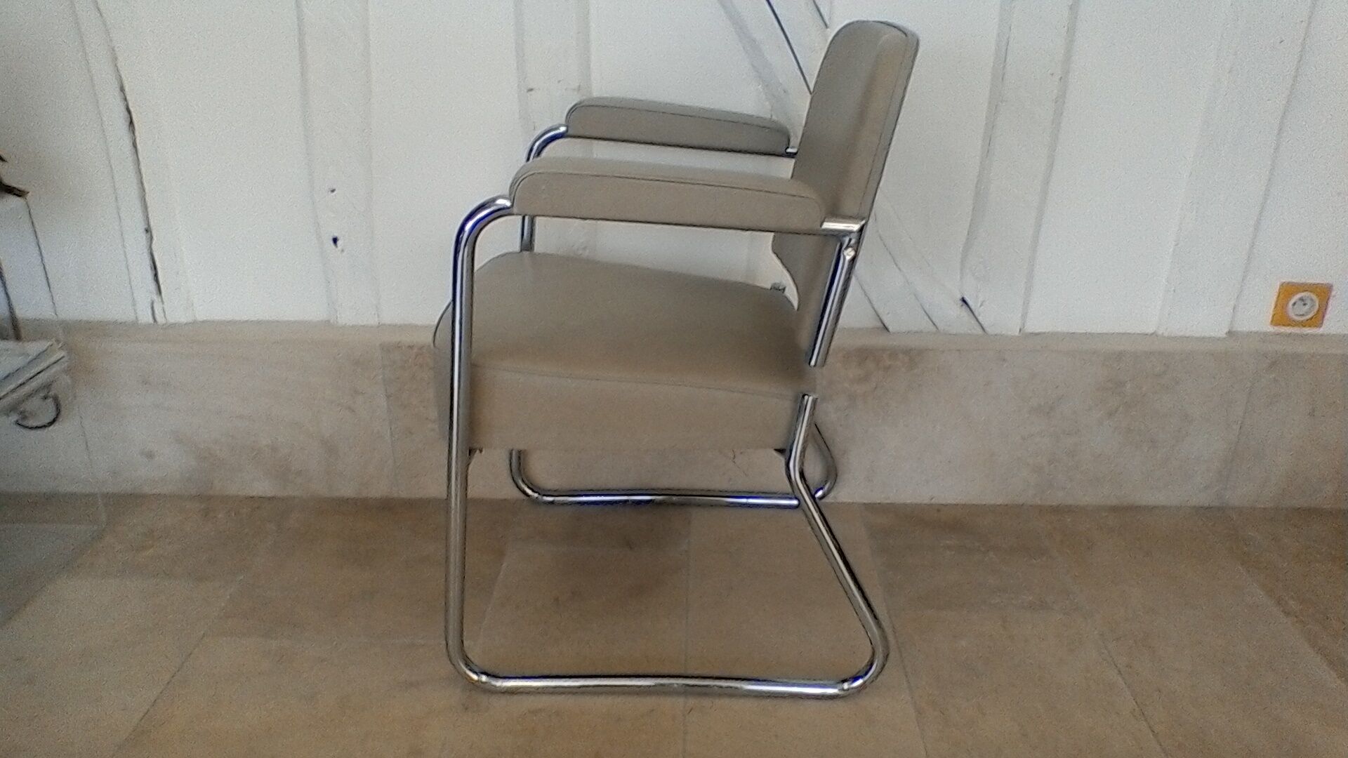 Fauteuil en skaï gris Ronéo