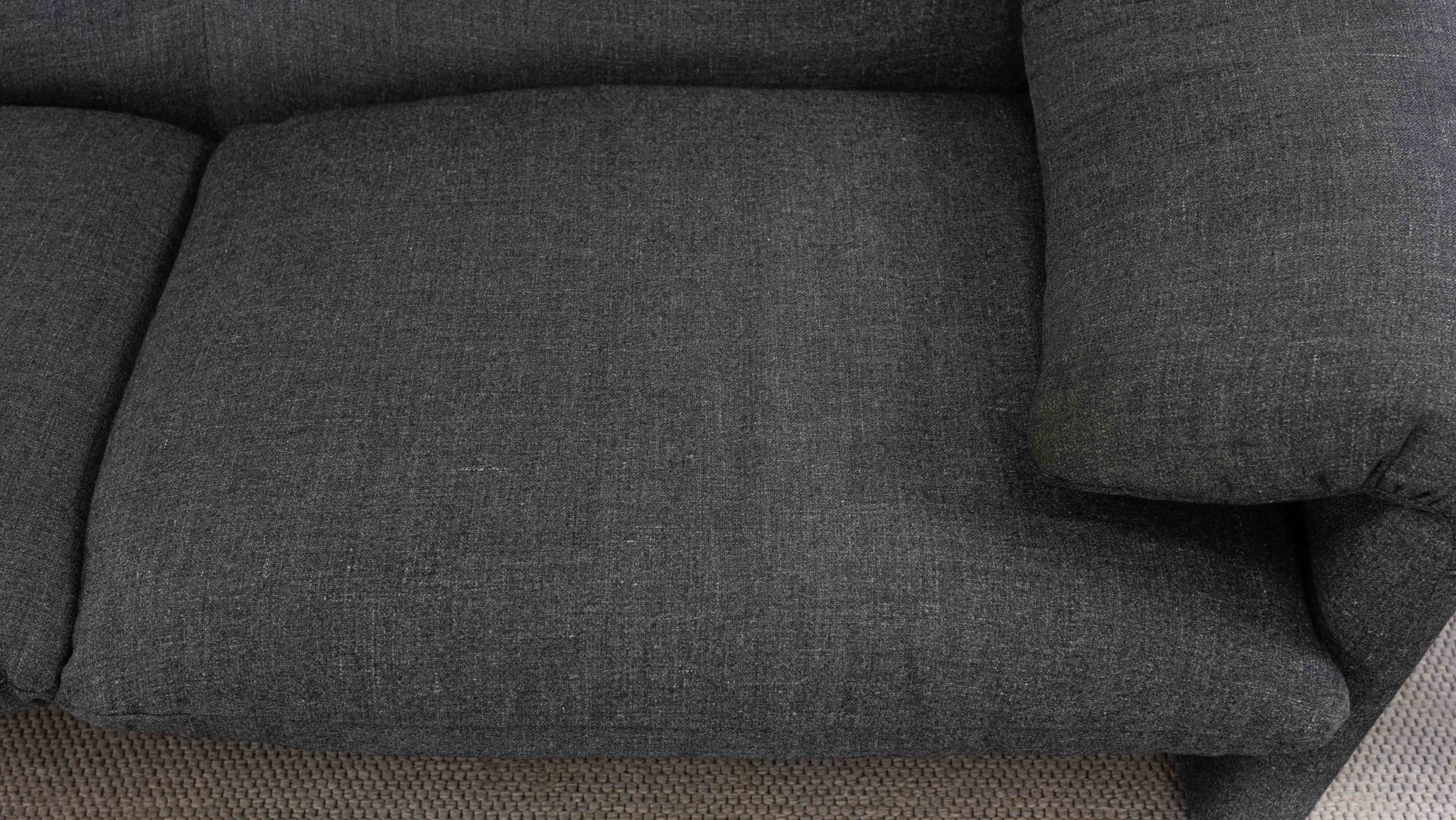 Maralunga 2.5-seat Sofa by Vico Magistretti for Cassina, Italy