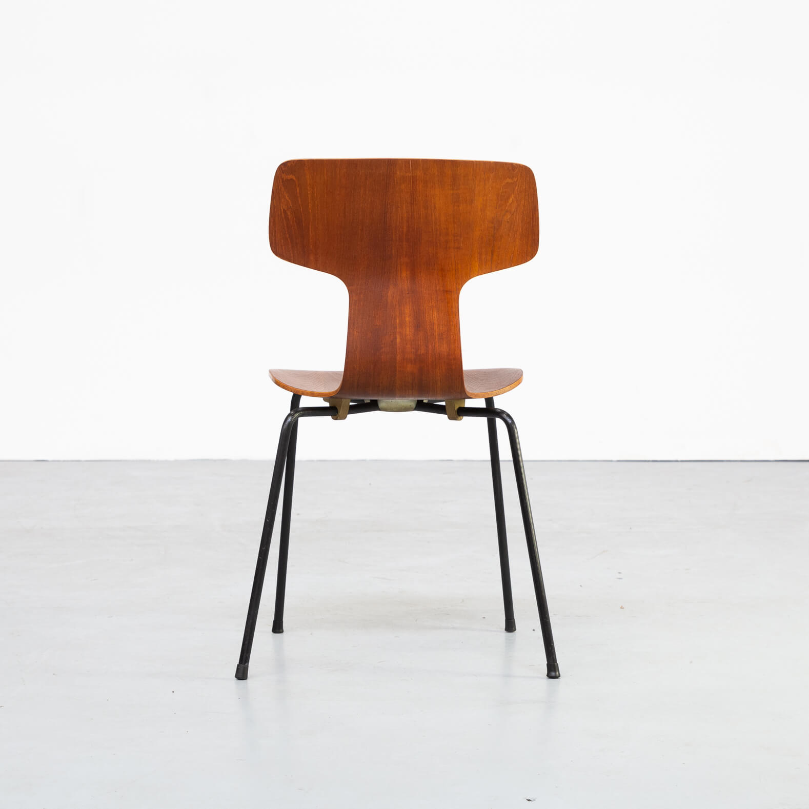 Arne Jacobsen ‘hammer’ chair for Fritz Hansen 1960