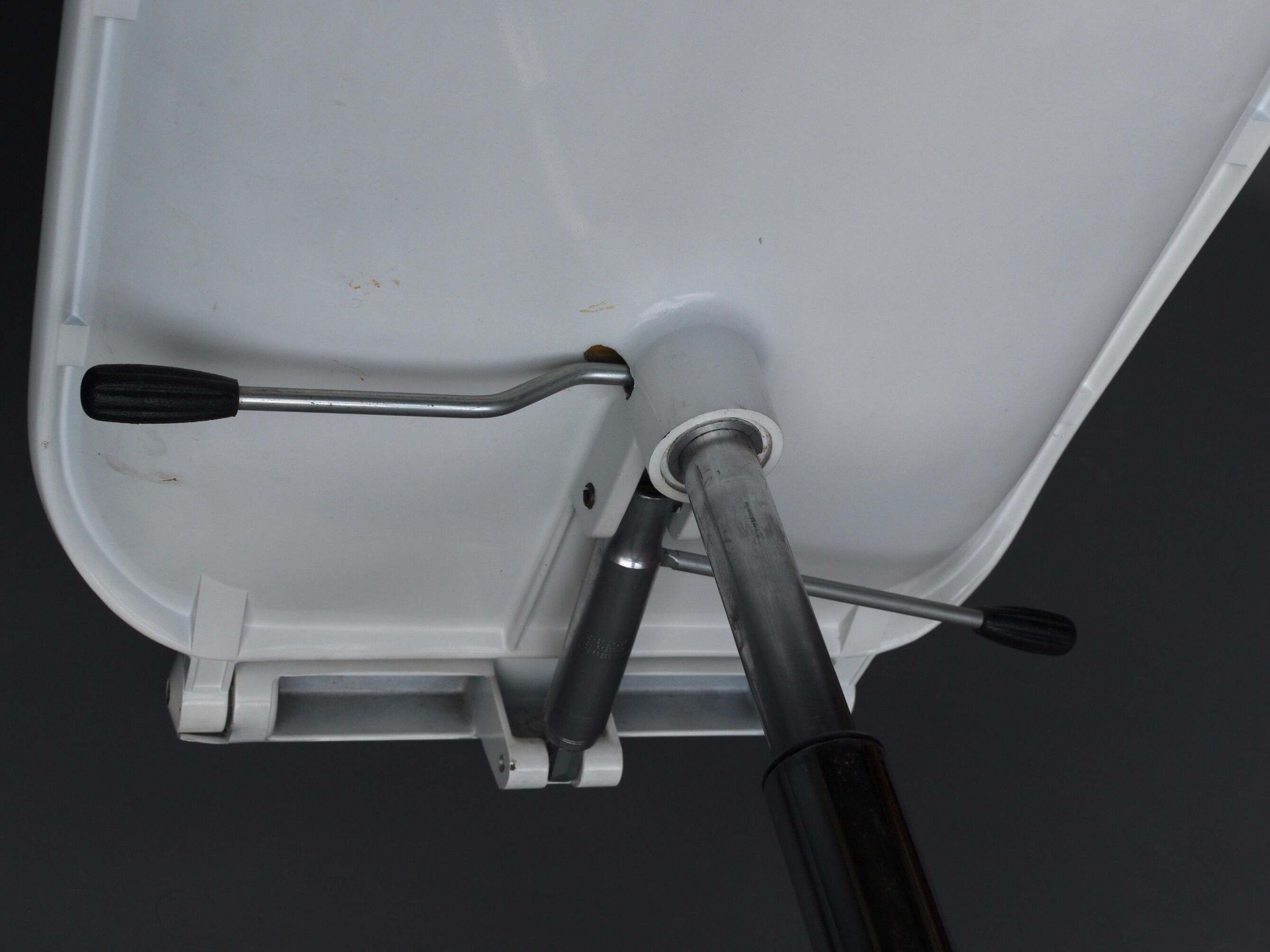 Supporto vintage office chair by Fred Scott for Hille 1980s