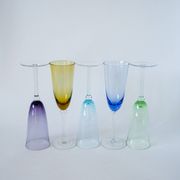 Ensemble de 5 flûtes en verre coloré multicolores 1970