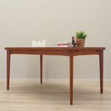 Table en teck, design danois, années 60, fabriquée au Danemark