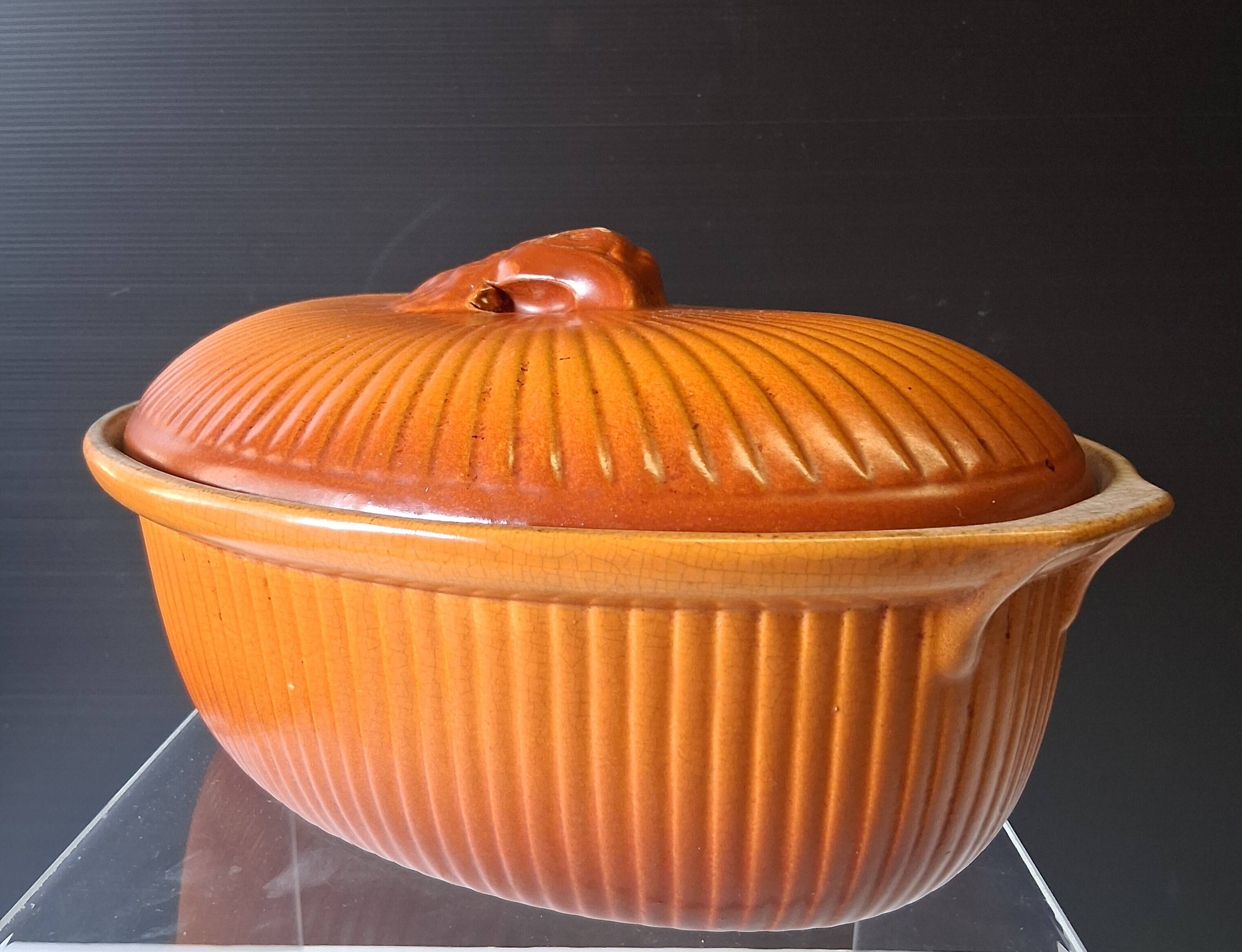 Very nice pheasant terrine dish / casserole with majolica lid.