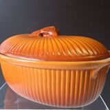 Very nice pheasant terrine dish / casserole with majolica lid.