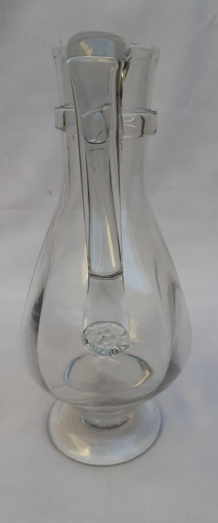Carafe en verre soufflé