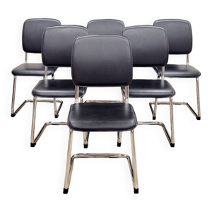 six chaises vintage