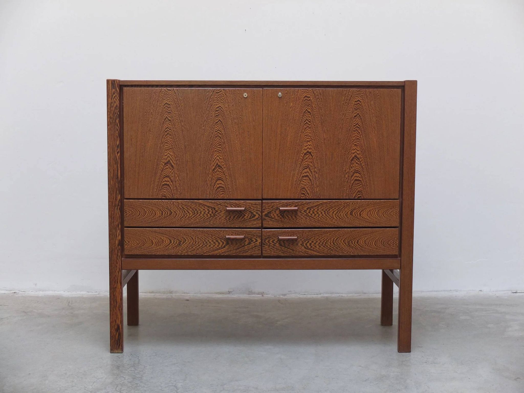 N-Line 'Team Program 500' double bar cabinet in wenge, 1966