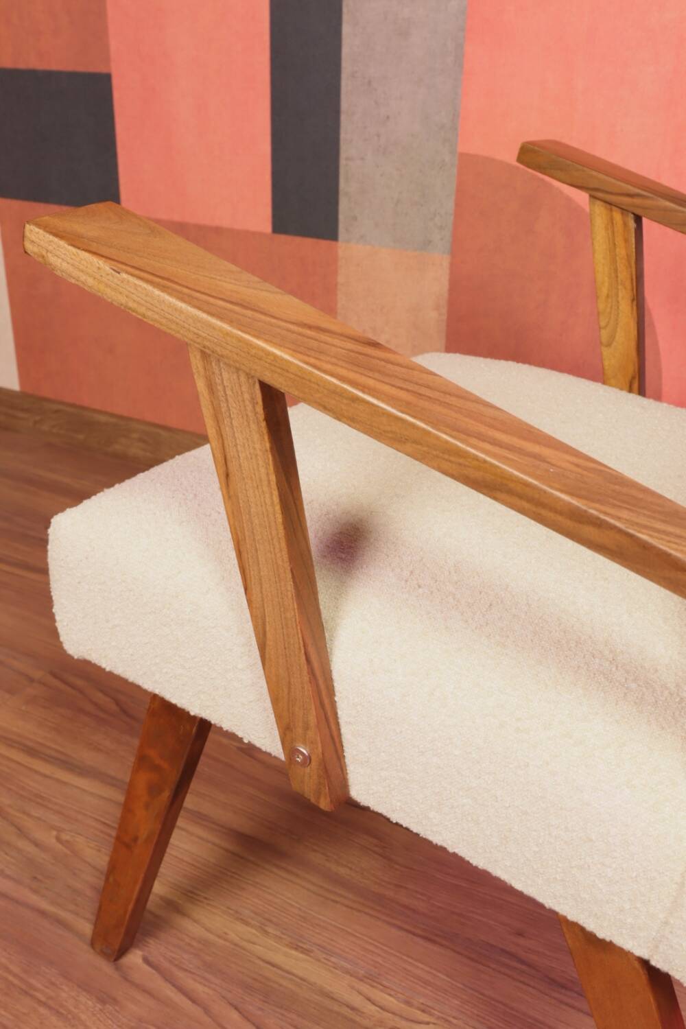 Vintage armchairs set of 2 beige bouclé walnut wood 1960