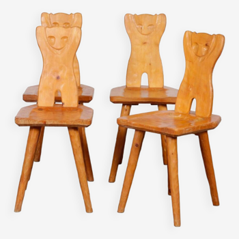 Suite de 4 chaises en bois à dossier zoomorphe, 1960