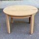 Table à manger scandinave ronde extensible décapée en chêne brut 1980