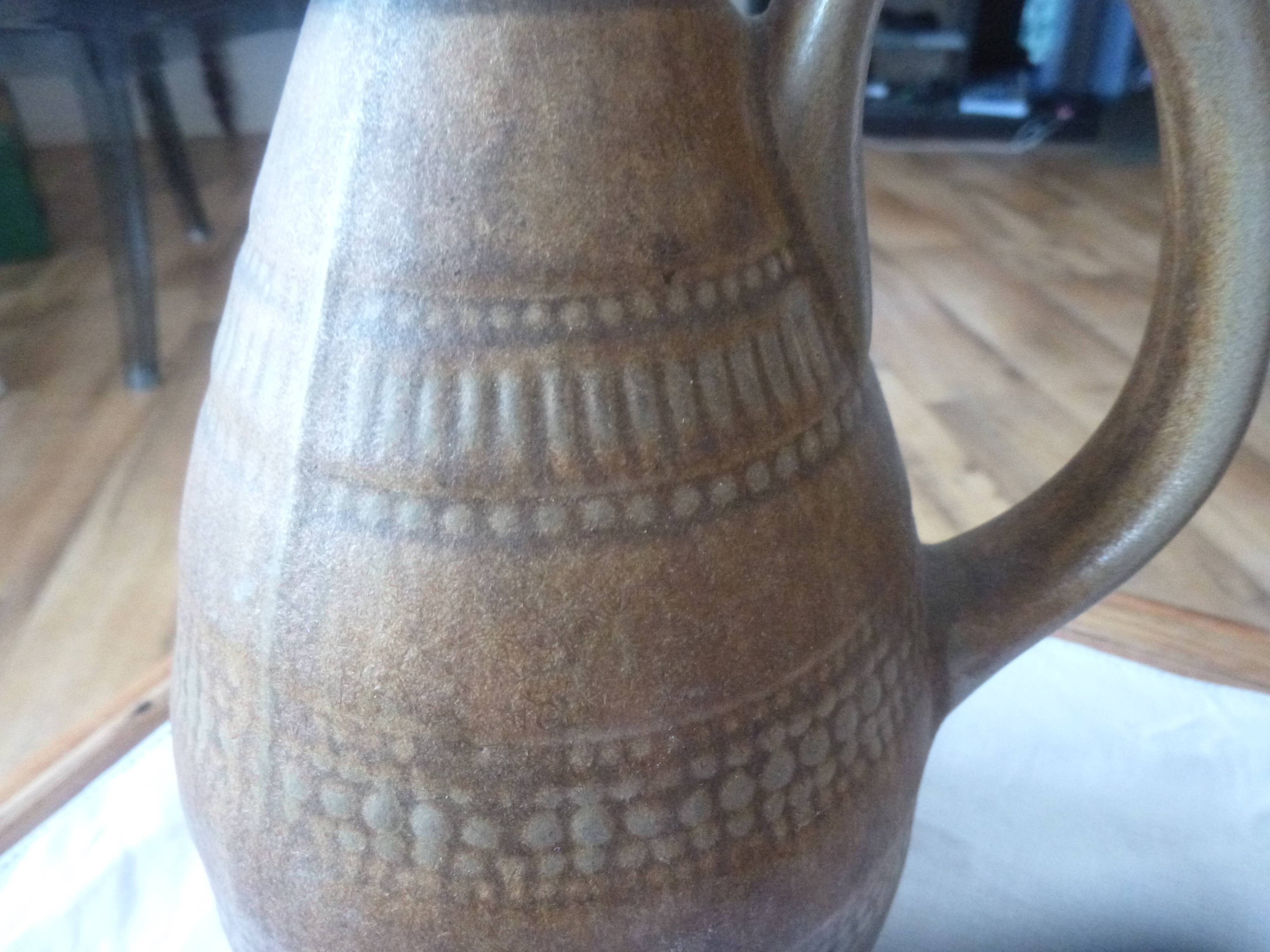 Digoin sandstone pitcher