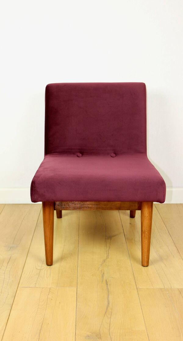 Fauteuil loft vintage années 70 en velours bordeaux.