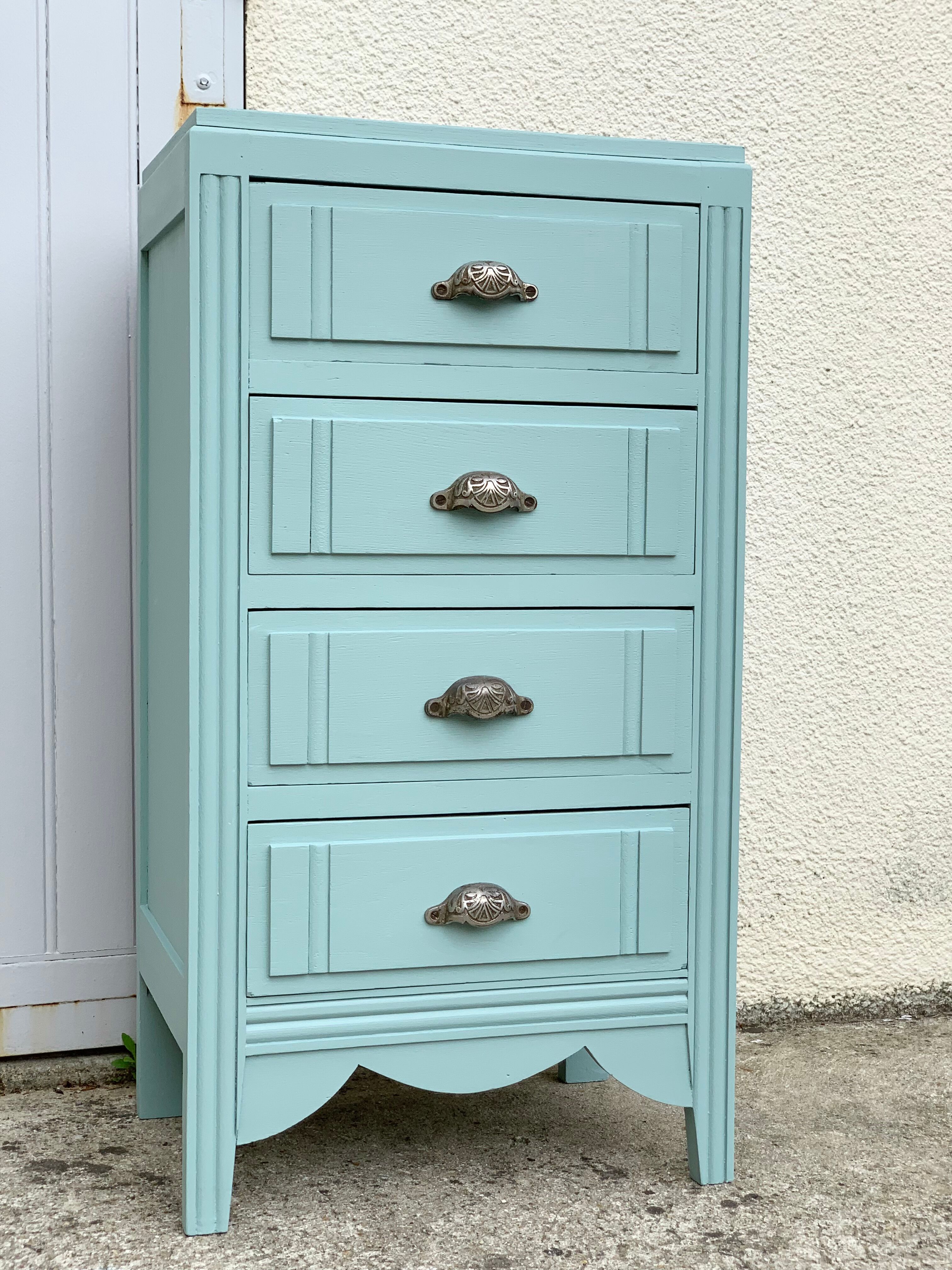 Art Deco dresser handles shells 1930