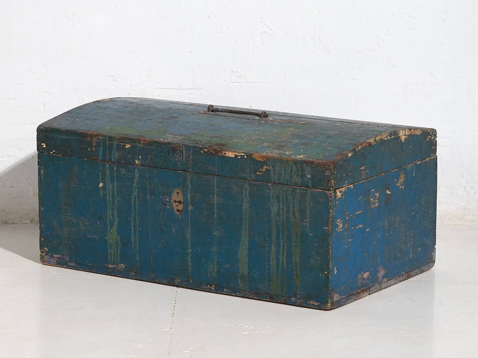 Small antique chest with navy blue patina (c.1920) #68