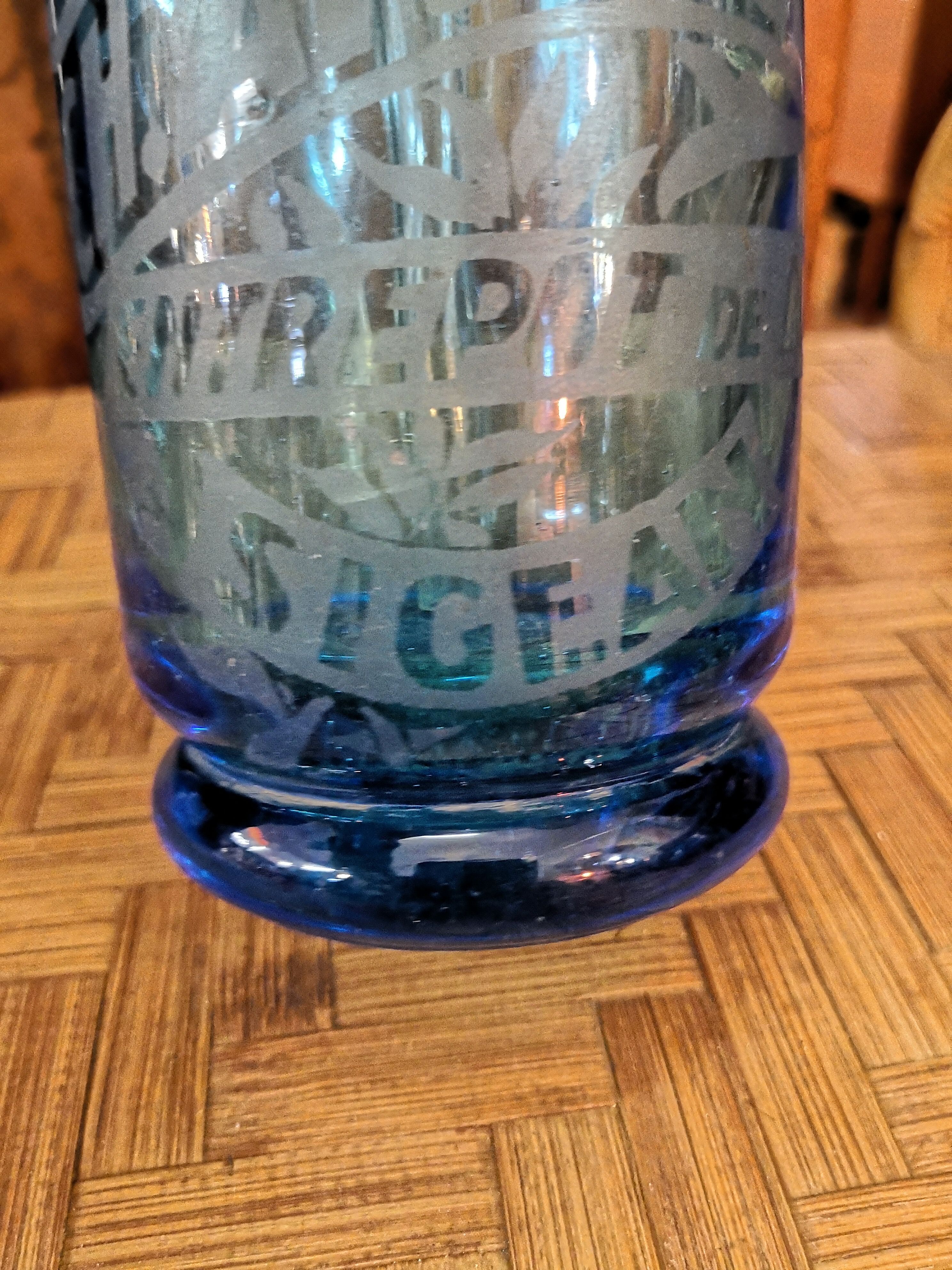 1/2 old siphon engraved in blue glass
