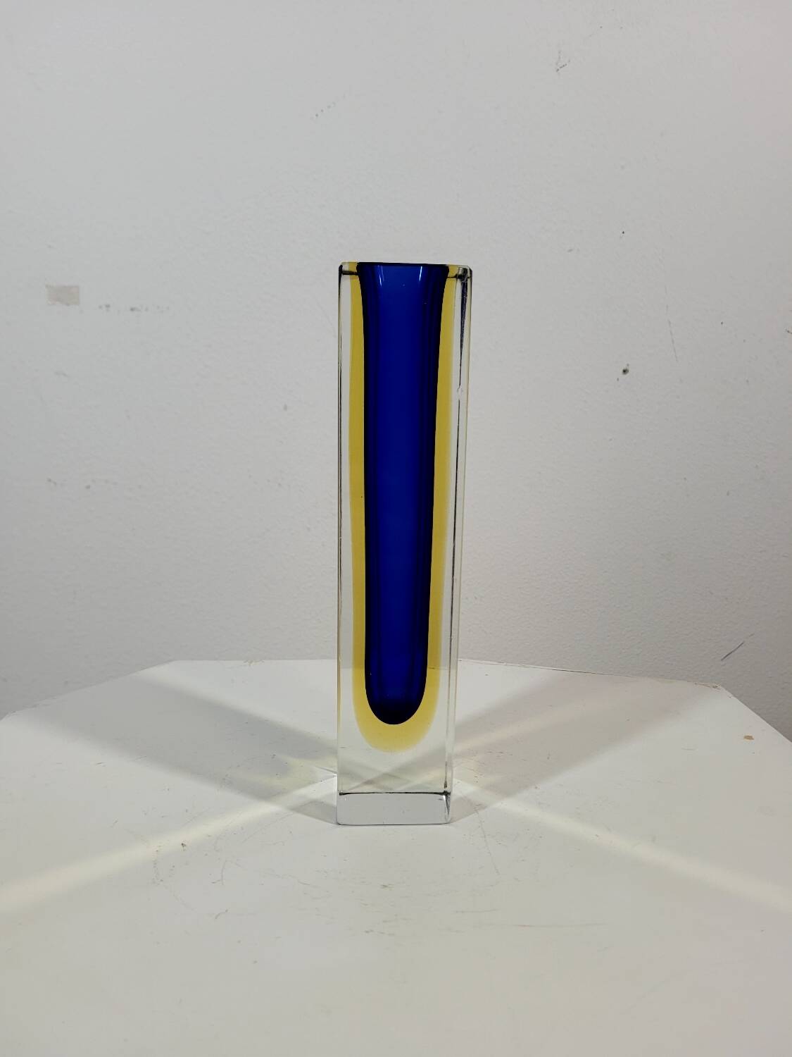 MURANO Flavio Poli Soliflore ou Vase carré vintage en Verre Bleu et Jaune