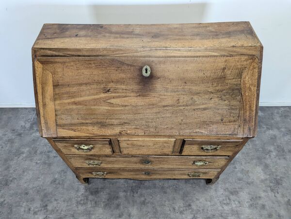 Bureau à pente du XVIIIème en noyer massif à tiroir secret