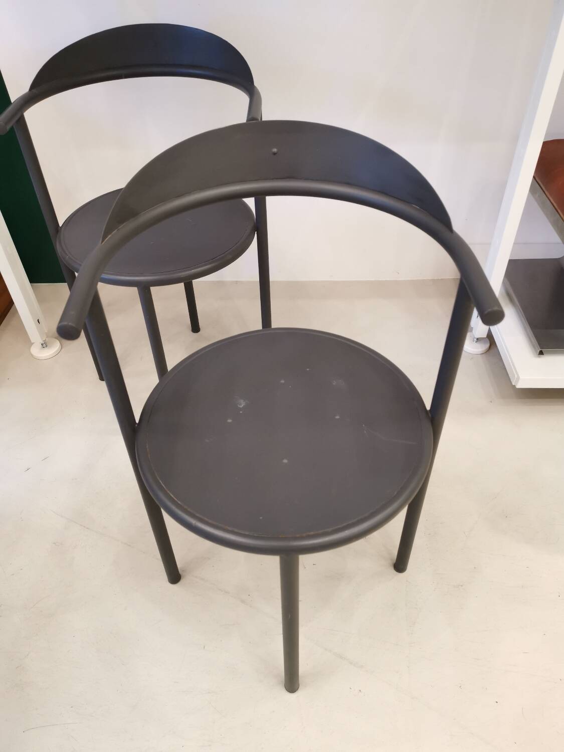 Paire de chaises Starck, modèle Hashwood, édition 3 Suisses, 1987
