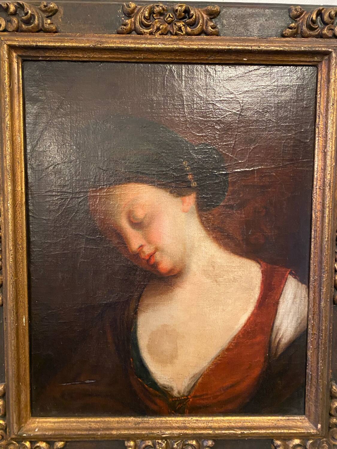 Old portrait of a young girl