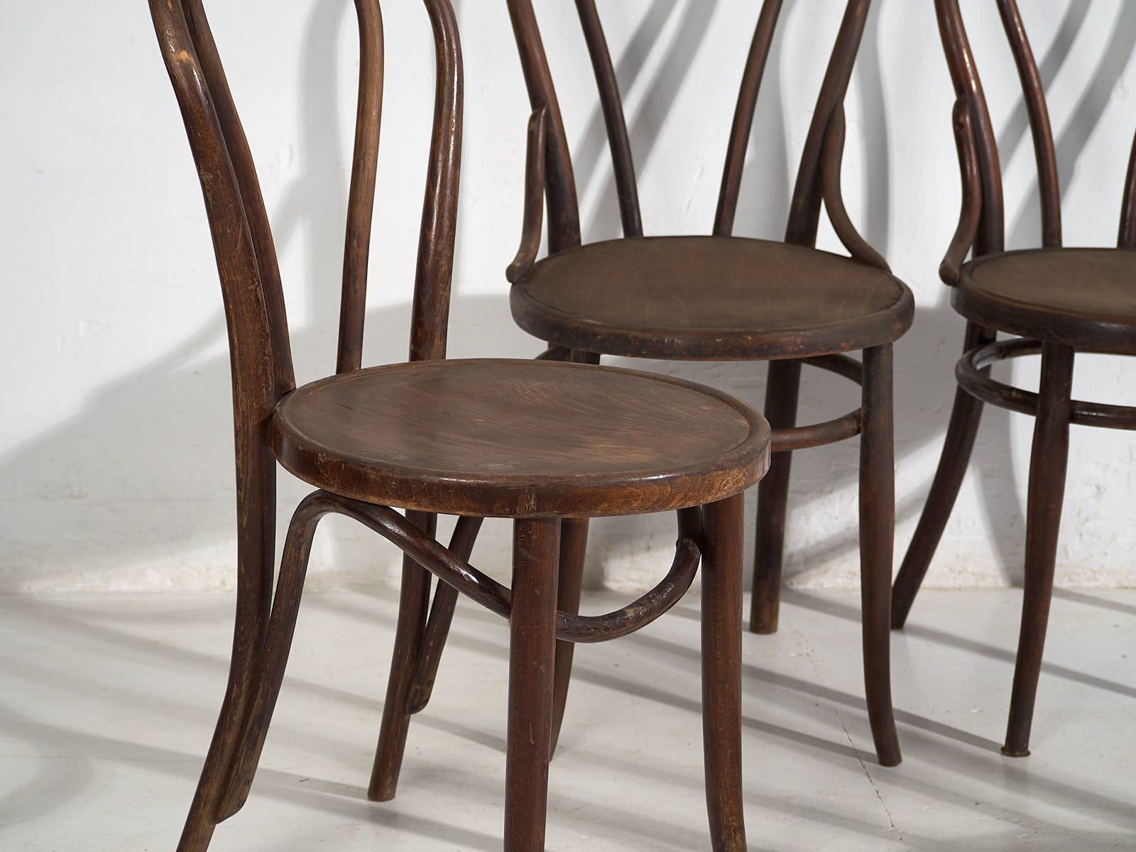 Antique Thonet Chairs No. 18 (c.1920). Set of 4 pieces #11