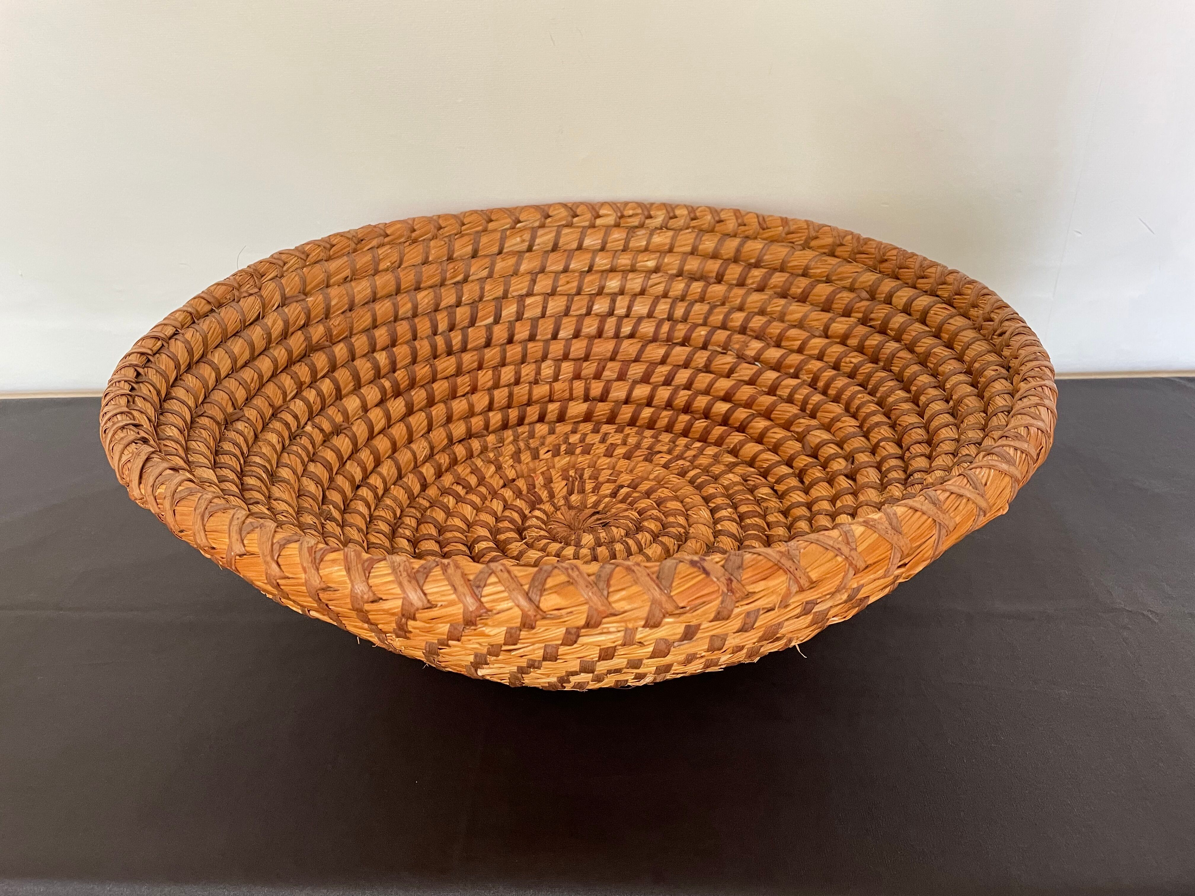 Woven straw basket