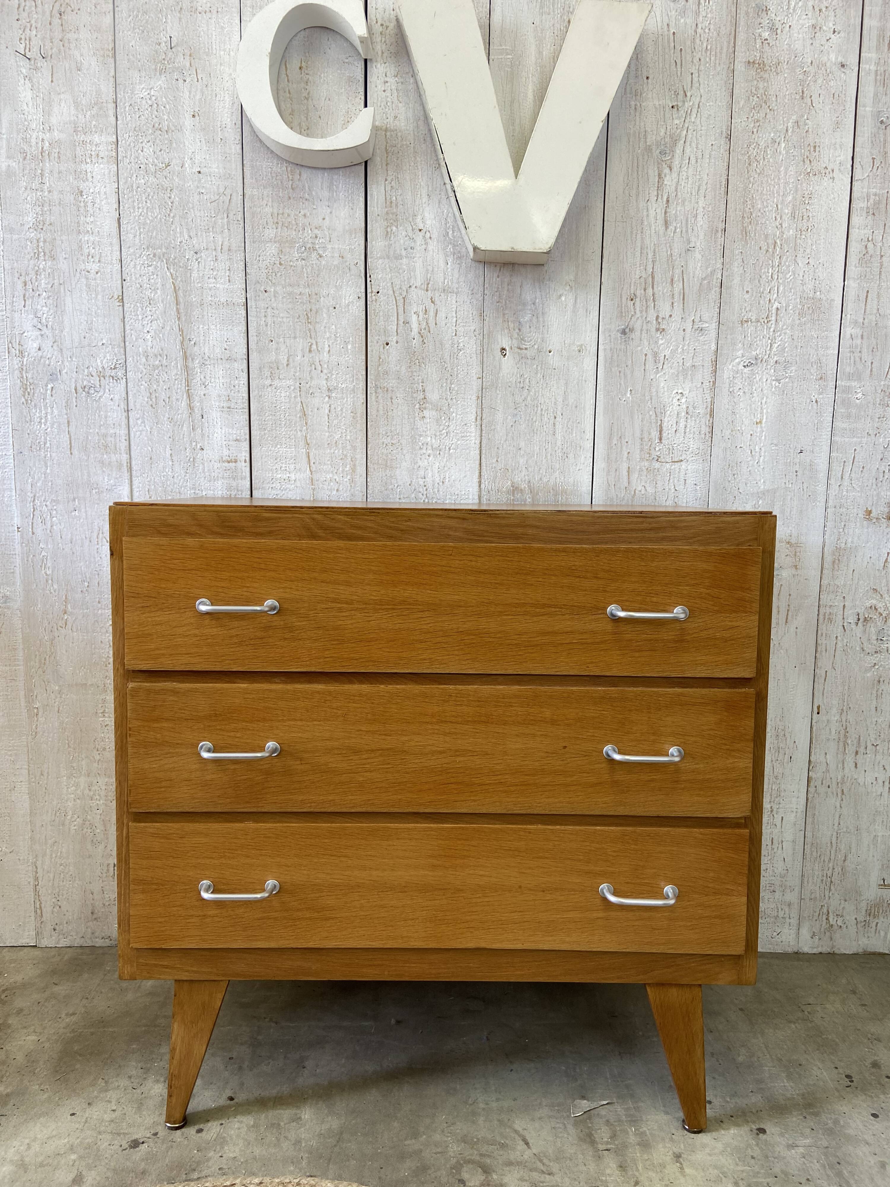Vintage chest of drawers