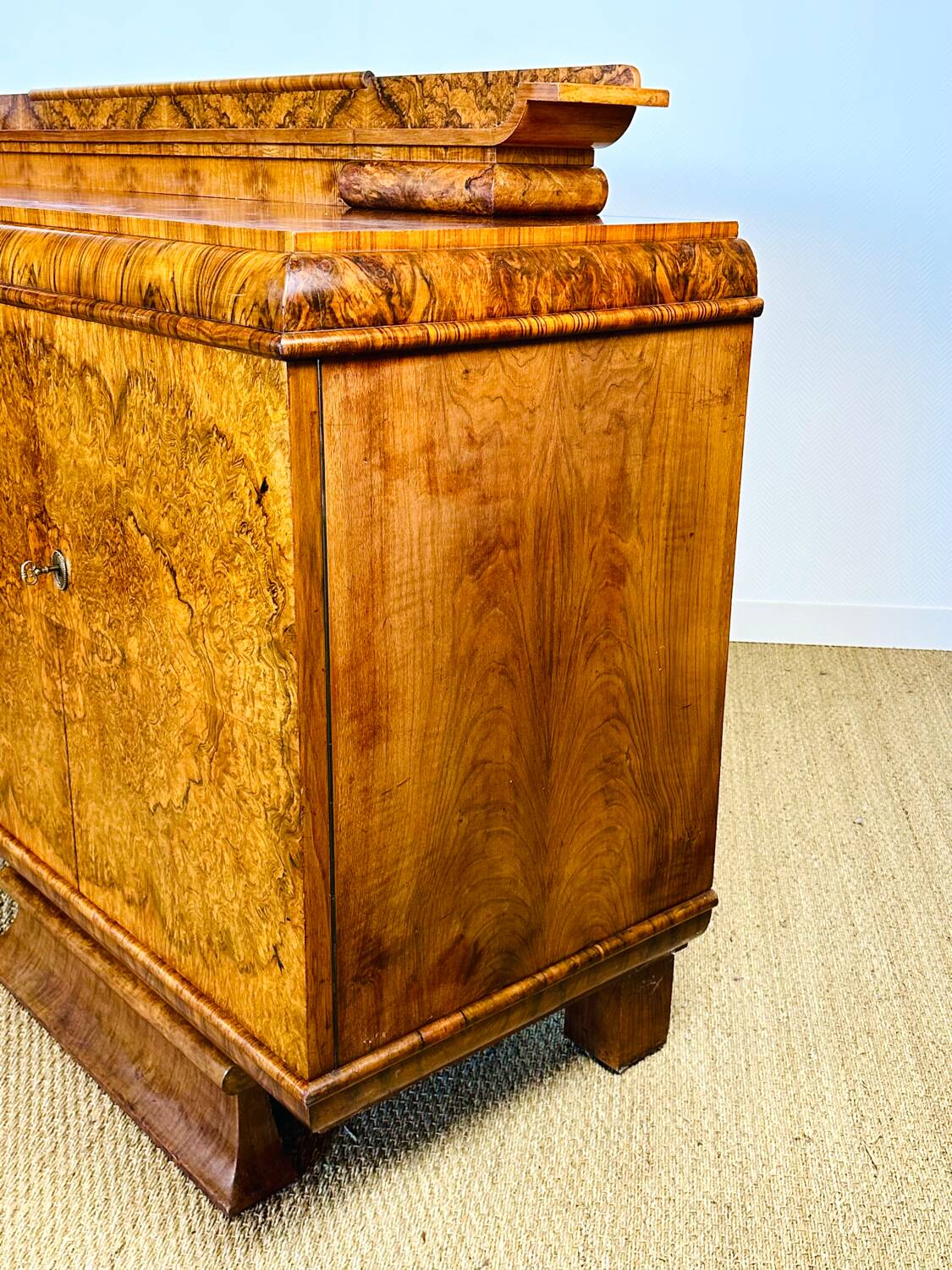Buffet art déco en noyer 1930