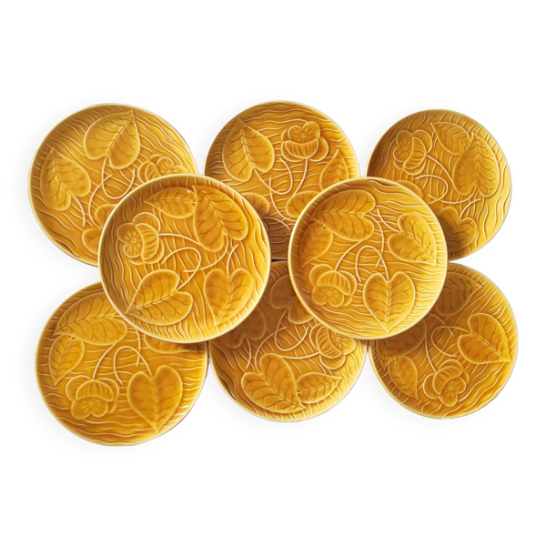 8 assiettes Sarreguemines en barbotine