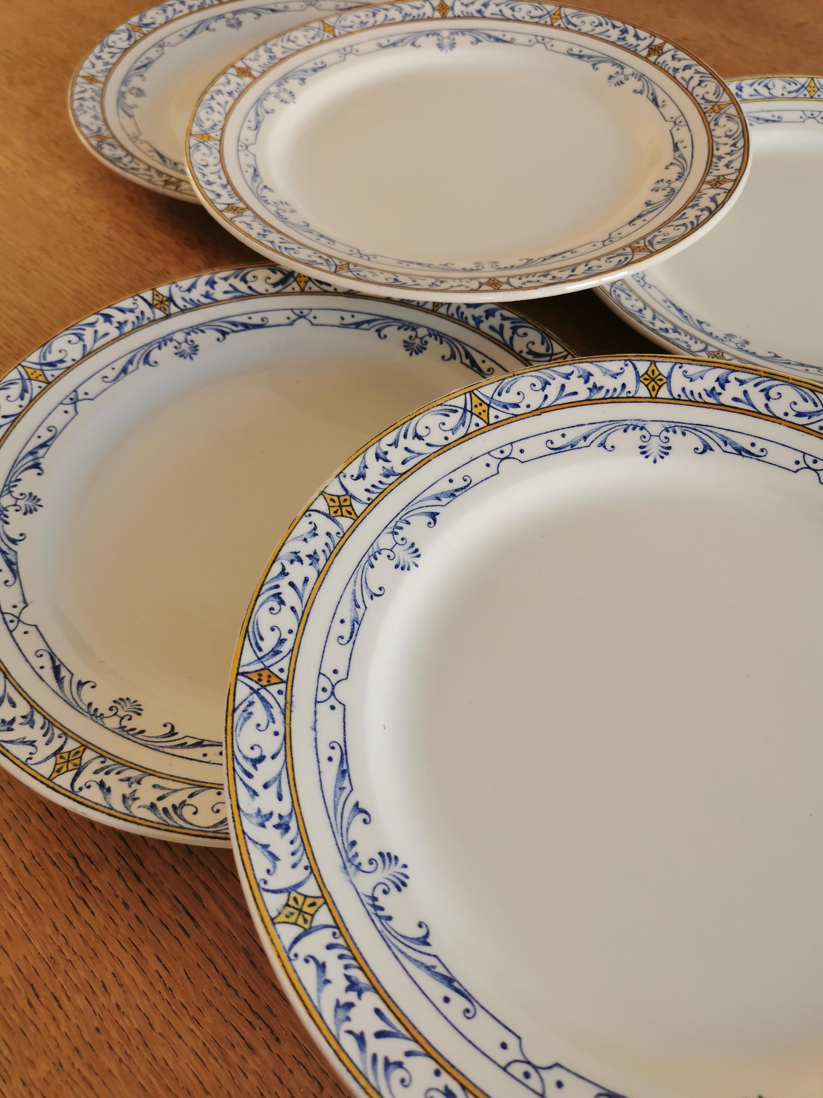 Set of 6 Plate in White Earthenware