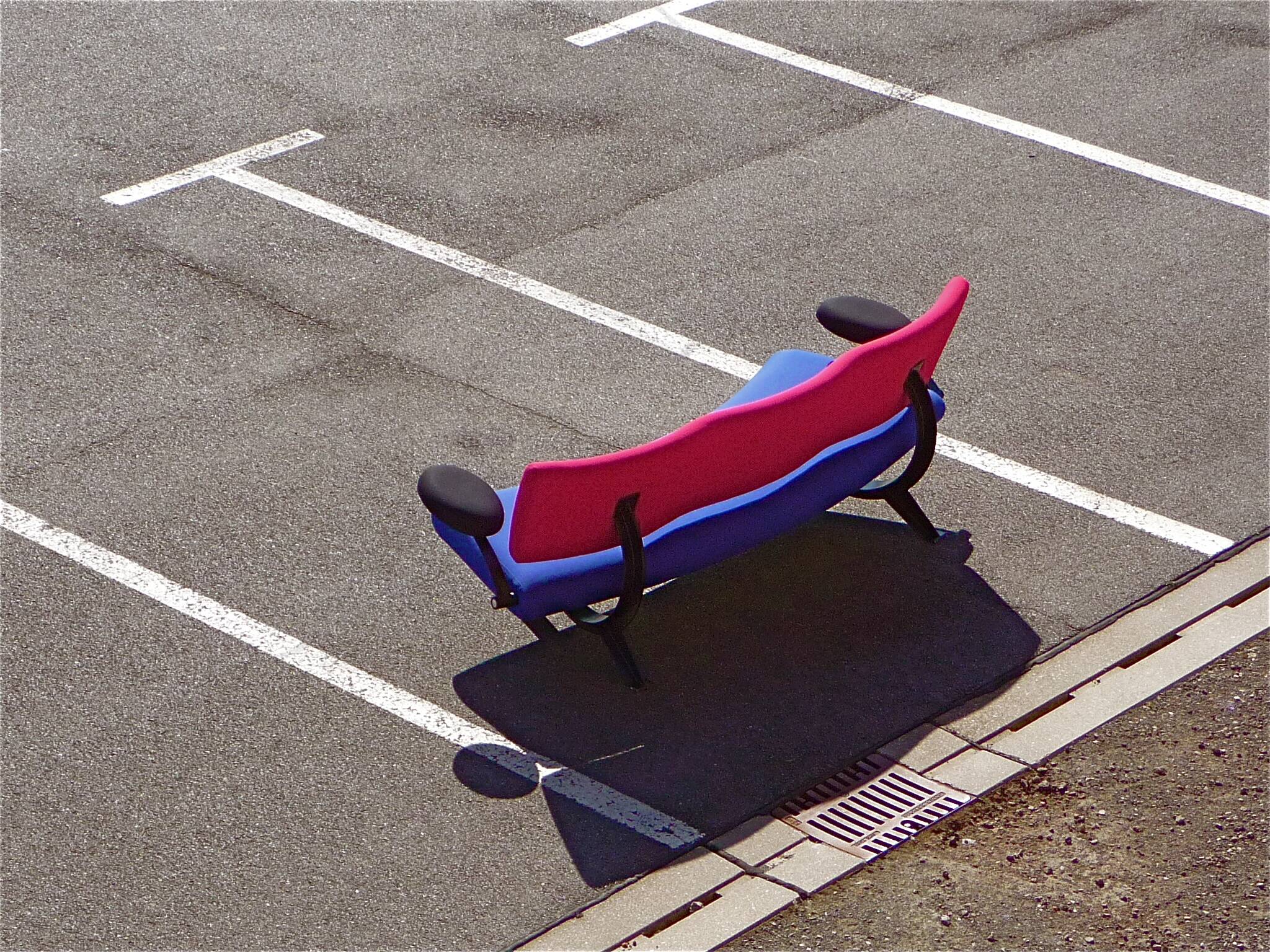 Three-seater canapé design model Orbit by Artifort, Netherlands, 1990s.