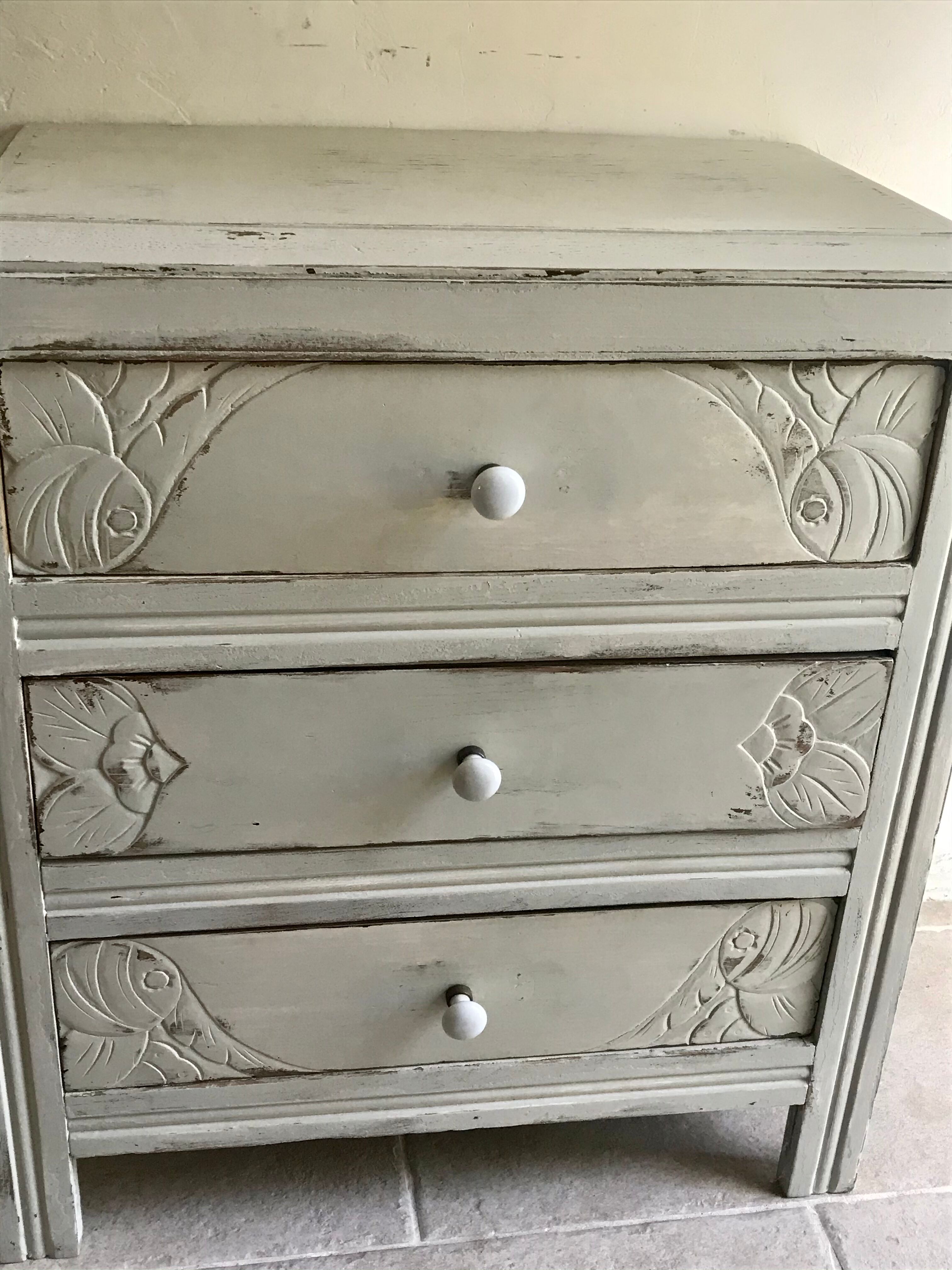 Art Deco chest of drawers