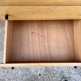Commode vintage pieds metal