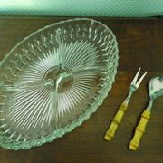 Vintage serving dish with aperitif, appetizers with its 2 serving accessories, original box