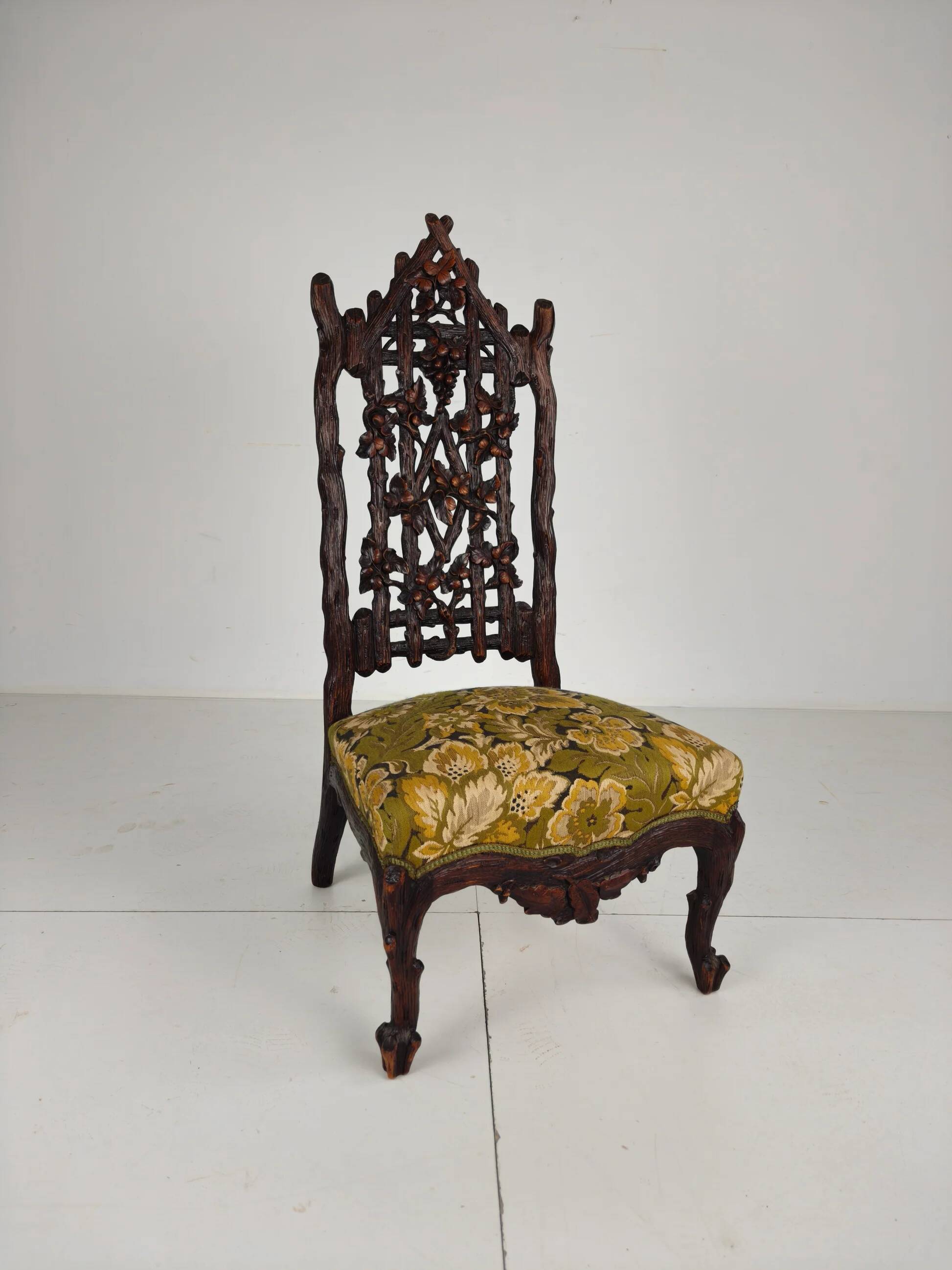 Belles chaises de la Forêt-Noire du XIXe siècle – sculpture exceptionnelle