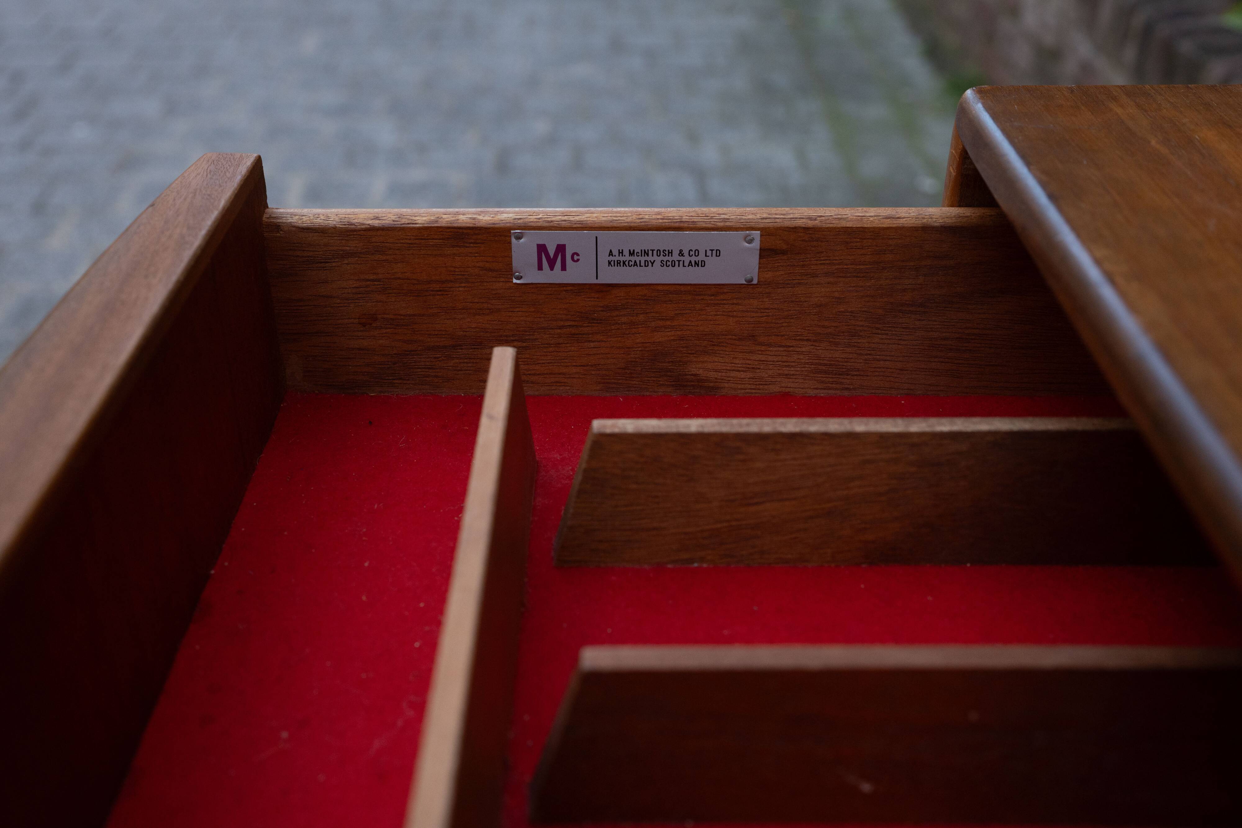Enfilade vintage par Tom Robertson édition McIntosh, Roayume-Uni