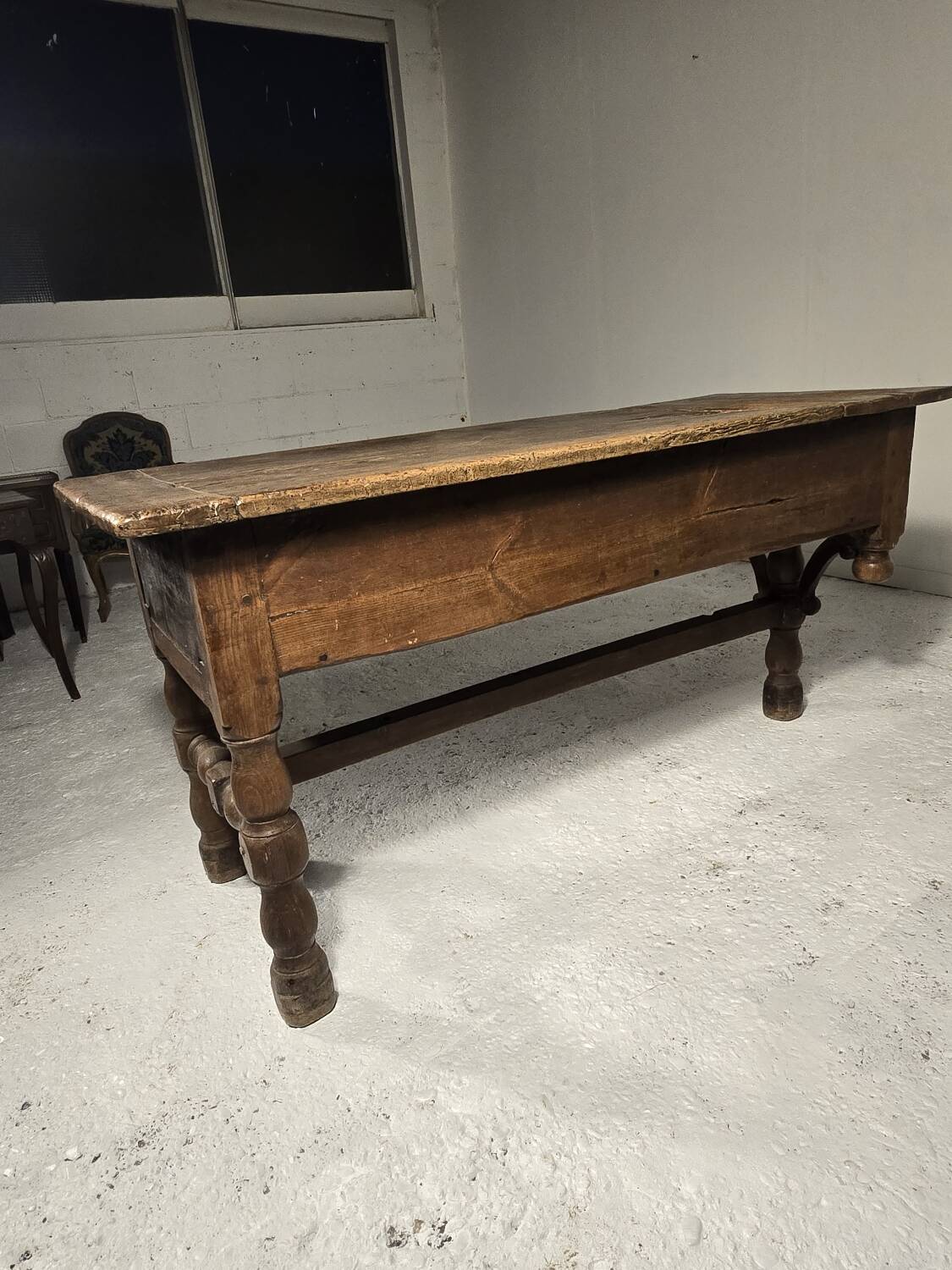 Tripod farmhouse table, 18th century.
