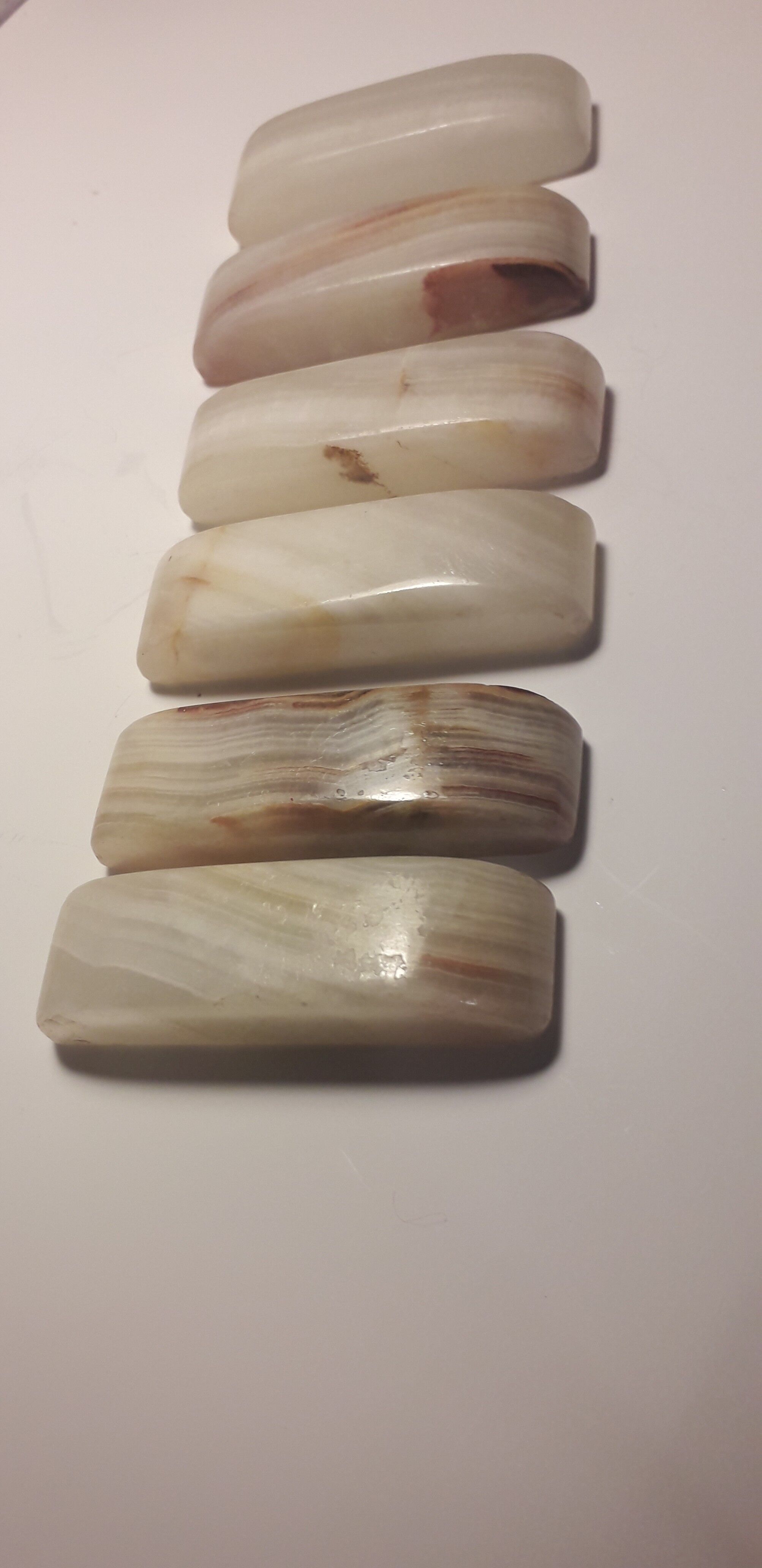 Set of 12 onyx knife holders