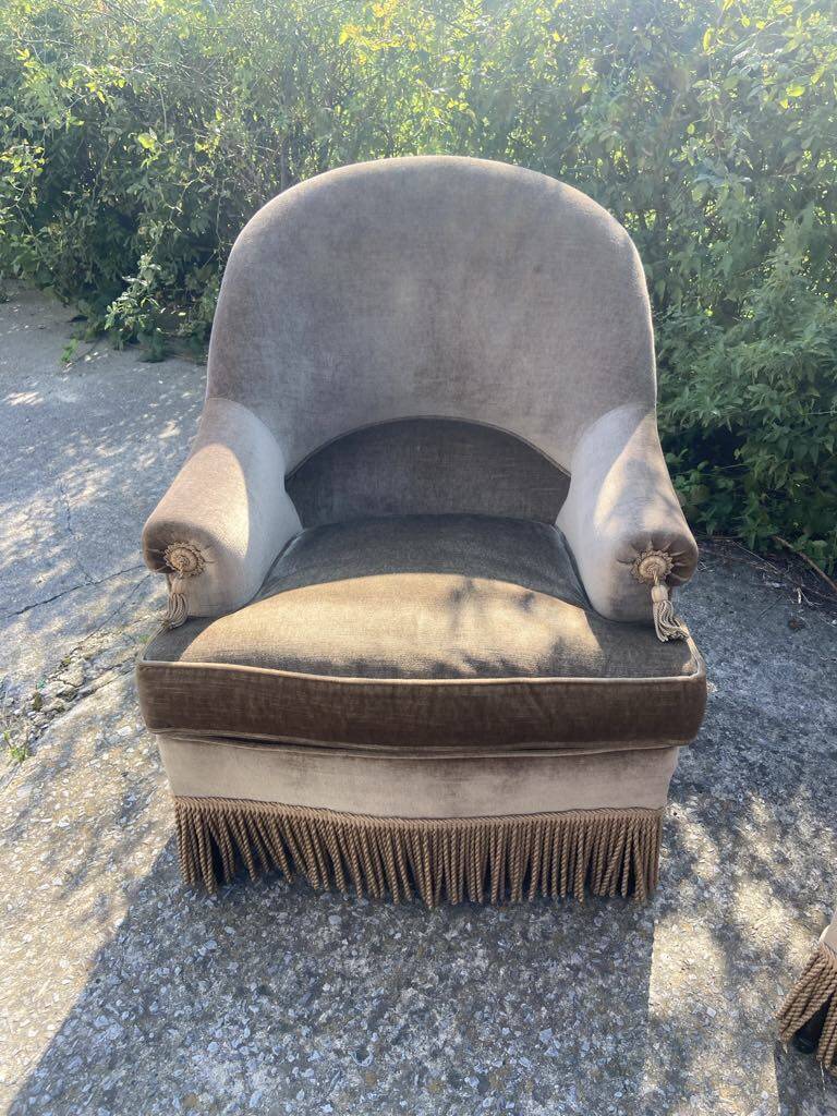 Paire de fauteuils en velours